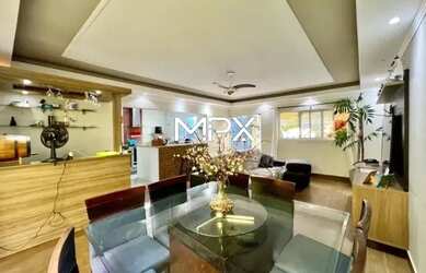 Imagem: A casa possui 4 Dormitórios, 3 Banheiros, 2 Vagas na garagem