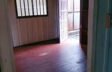 Imagem: A casa possui 1 Dormitório, 1 Banheiro e está localizado