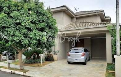 Imagem: A casa em condomínio possui 5 Dormitórios, 5 Banheiros, 4