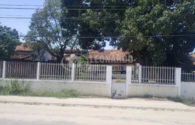 Imagem: A casa possui 2 Dormitórios, 1 Banheiro, 5 Vagas na garagem