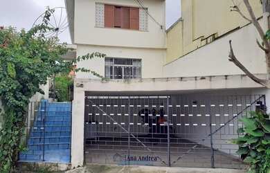 Imagem: A casa possui 3 Dormitórios, 2 Banheiros, 1 Vaga na garagem