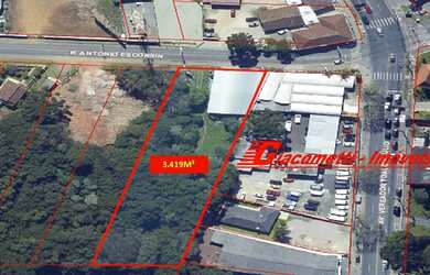 Imagem: O terreno possui 3.419m² de Área e está localizado em Santa