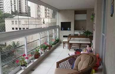 Imagem: O apartamento possui 3 Dormitórios, 5 Banheiros, 3 Vagas na