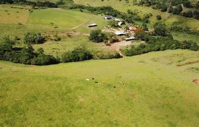 Imagem: A fazenda está localizado em Centro, Congonhas à venda por