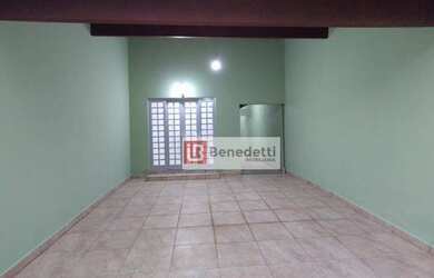 Imagem: A casa possui 1 Dormitório, 1 Banheiro, 4 Vagas na garagem