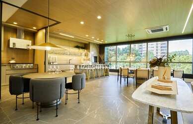 Imagem: O apartamento possui 4 Dormitórios, 5 Banheiros, 5 Vagas na