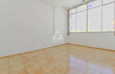 Imagem 3: Excelente apartamento no Flamengo. Próximo ao metrô e todo comércio da região. Composto de