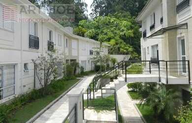 Imagem: A casa em condomínio possui 3 Dormitórios, 3 Banheiros, 2