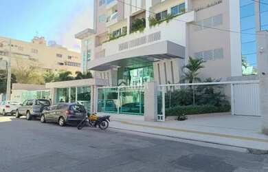 Imagem: O apartamento possui 3 Dormitórios, 1 Banheiro, 3 Vagas na