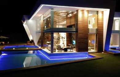 Imagem: A casa em condomínio possui 5 Dormitórios, 5 Banheiros, 5