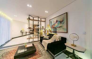 Imagem: A casa em condomínio possui 4 Dormitórios, 3 Banheiros, 3