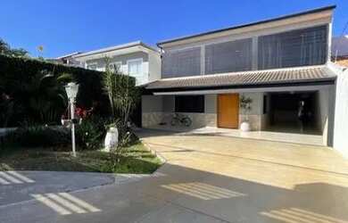 Imagem: A casa em condomínio possui 3 Dormitórios, 5 Banheiros, 5