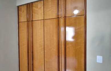 Imagem: O apartamento possui 3 Dormitórios, 2 Banheiros, 2 Vagas na