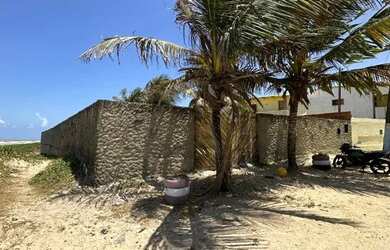 Imagem: O terreno está localizado em Suíça, Aracaju à venda por