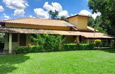 Imagem: A chácara possui 4.000m² de Área e está localizado em Ribeirão