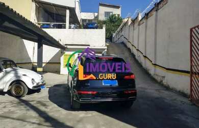 Imagem: O depósito possui 5 Vagas na garagem, 50m² de Área e está