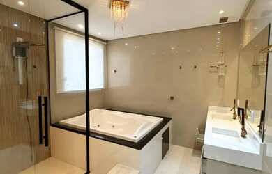 Imagem 4: FORREST HILL5 QUARTOS SENDO 3 SUÍTES, 400M2, ARMÁRIOS E AR, ÁREAC GOUMERT...