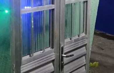 Imagem 3: Porta de alumínio veneziana