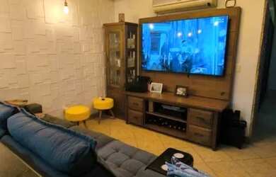 Imagem 11: Casa em Porto Alegre, no bairro Hípica, com 3 dormitório s , e 3 banheiros,...