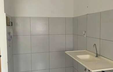 Imagem 5: Imóvel para venda possui 40 metros quadrados com 2 quartos em Turu - São Luís - MA