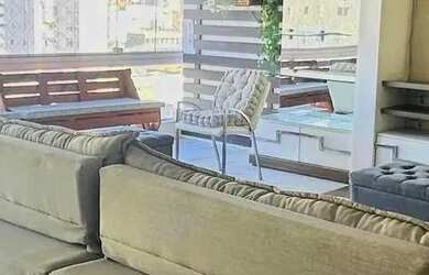 Imagem: O apartamento possui 4 Dormitórios, 5 Banheiros, 2 Vagas na