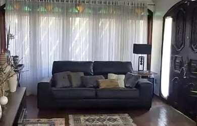 Imagem: Vendo casa terreno inteiro Centro de Macaé