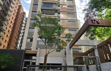 Imagem: O apartamento possui 1 Dormitório, 2 Banheiros, 1 Vaga na garagem