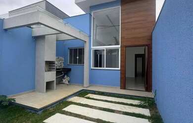 Imagem: A casa possui 2 Dormitórios, 2 Banheiros, 1 Vaga na garagem