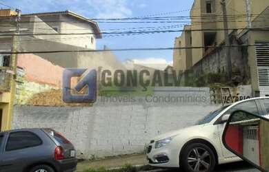 Imagem: O terreno possui 226m² de Área e está localizado em Vila