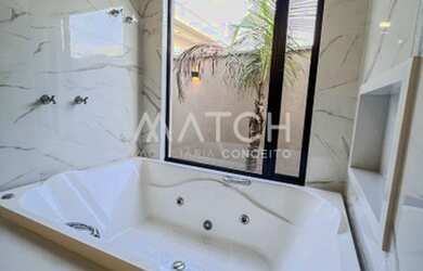 Imagem 5: Casa de condomínio para venda possui 215 metros quadrados com 4 quartos