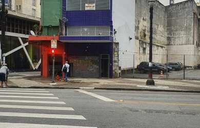 Imagem: O depósito possui 250m² de Área e está localizado em Santa