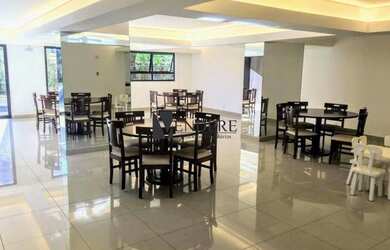 Imagem: O apartamento possui 4 Dormitórios, 2 Banheiros, 3 Vagas na