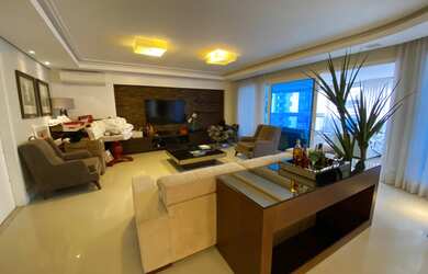 Imagem: O apartamento possui 3 Dormitórios, 5 Banheiros, 3 Vagas na