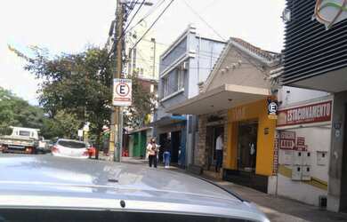 Imagem: O depósito possui 40m² de Área e está localizado em Prado