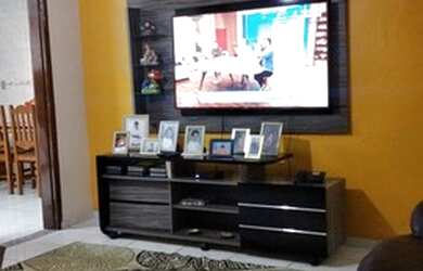 Imagem: A casa possui 2 Dormitórios, 3 Banheiros, 3 Vagas na garagem