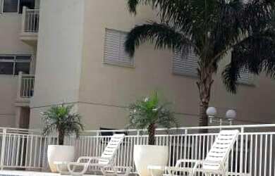 Imagem: O apartamento possui 2 Dormitórios, 1 Banheiro, 1 Vaga na garagem