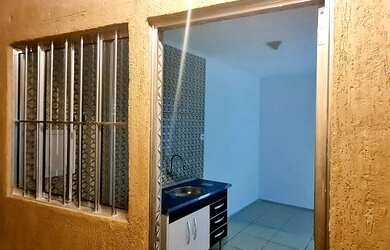 Imagem: A casa possui 1 Dormitório, 1 Banheiro, 45m² de Área e está