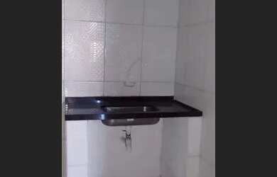 Imagem: A casa possui 2 Dormitórios, 1 Banheiro e está localizado