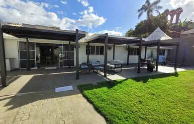 Imagem: A casa em condomínio possui 3 Dormitórios, 3 Banheiros, 3