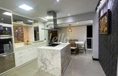 Imagem: O apartamento possui 2 Dormitórios, 2 Banheiros, 2 Vagas na