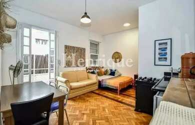 Imagem: O apartamento possui 2 Dormitórios, 2 Banheiros, 80m² de Área