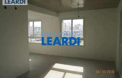 Imagem: O apartamento possui 1 Dormitório, 2 Banheiros, 1 Vaga na garagem