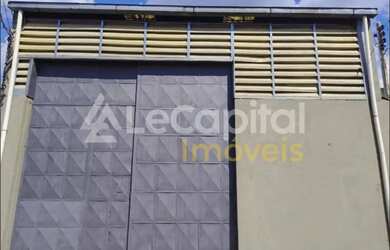 Imagem: O depósito para alugar possui 4 Vagas na garagem, 487m² de