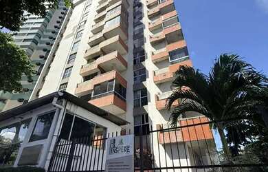 Imagem: O apartamento possui 3 Dormitórios, 1 Banheiro, 1 Vaga na garagem