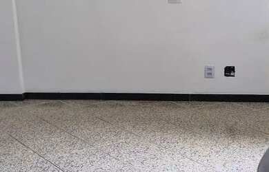 Imagem: O depósito possui 1 Vaga na garagem, 30m² de Área e está