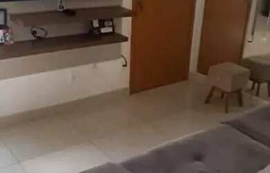 Imagem: O apartamento possui 2 Dormitórios, 1 Banheiro, 2 Vagas na