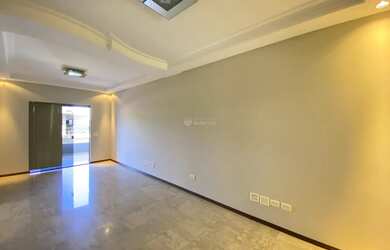 Imagem 10: SOBRADO COM SALA COMERCIAL À VENDA NO JARDIM FLAMINGOS EM ARAPONGAS