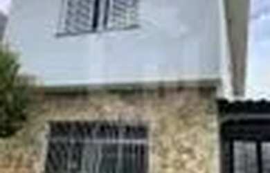 Imagem: A casa possui 5 Dormitórios, 3 Banheiros, 5 Vagas na garagem