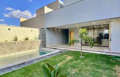 Imagem 9: Sobrado para venda com 217 metros quadrados com 4 quartos