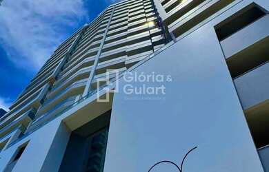 Imagem: O apartamento possui 3 Dormitórios, 1 Banheiro, 3 Vagas na